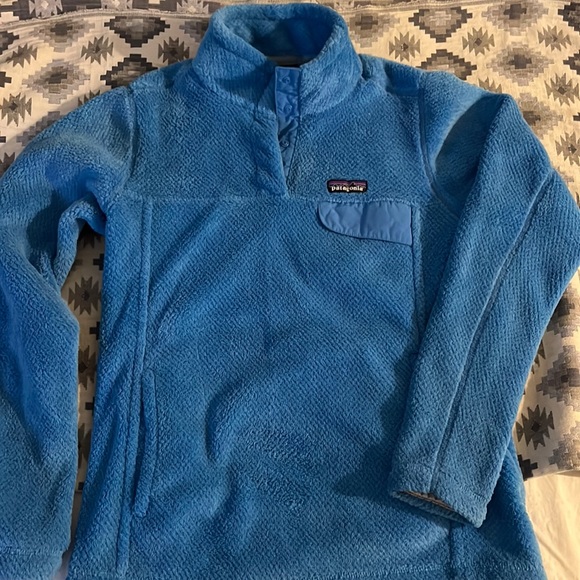 Patagonia Tops - Patagonia Re-Tool Snap-T Pullover in a light blue. Excellent condition.